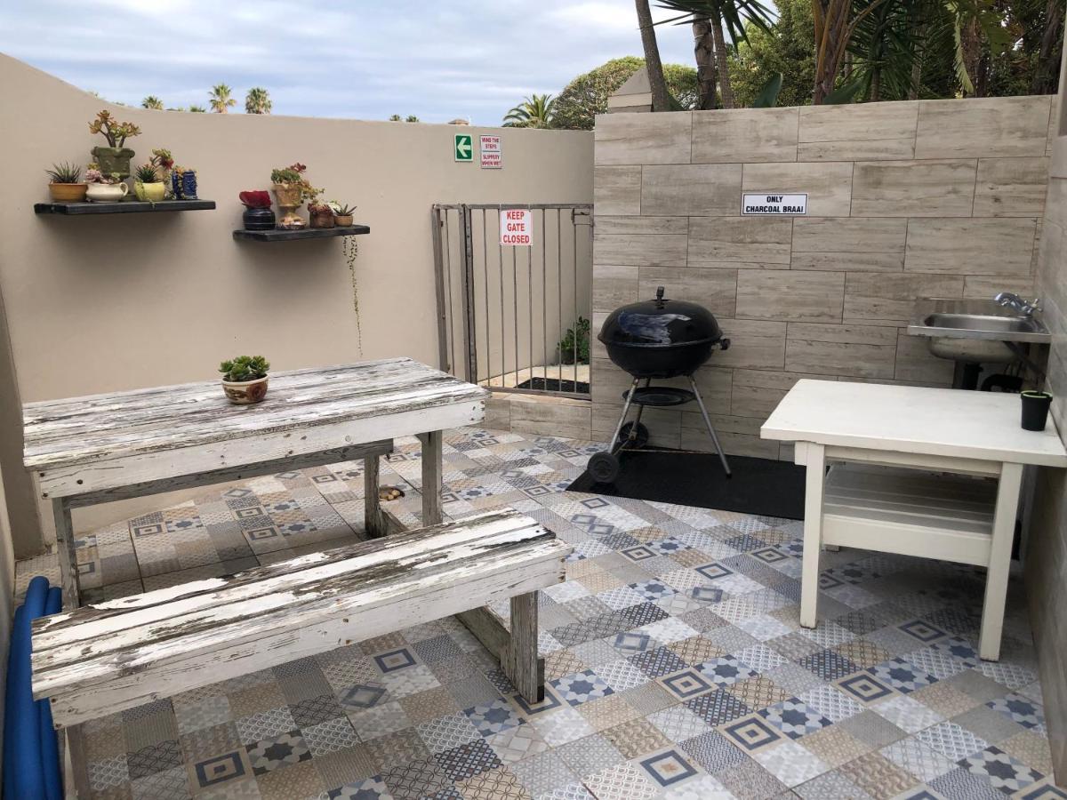 The Ark Guesthouse At Marina Martinique 杰弗里湾 外观 照片