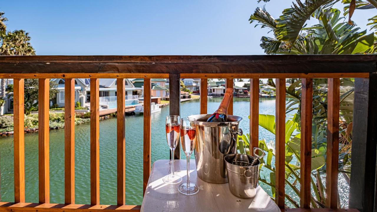 The Ark Guesthouse At Marina Martinique 杰弗里湾 外观 照片