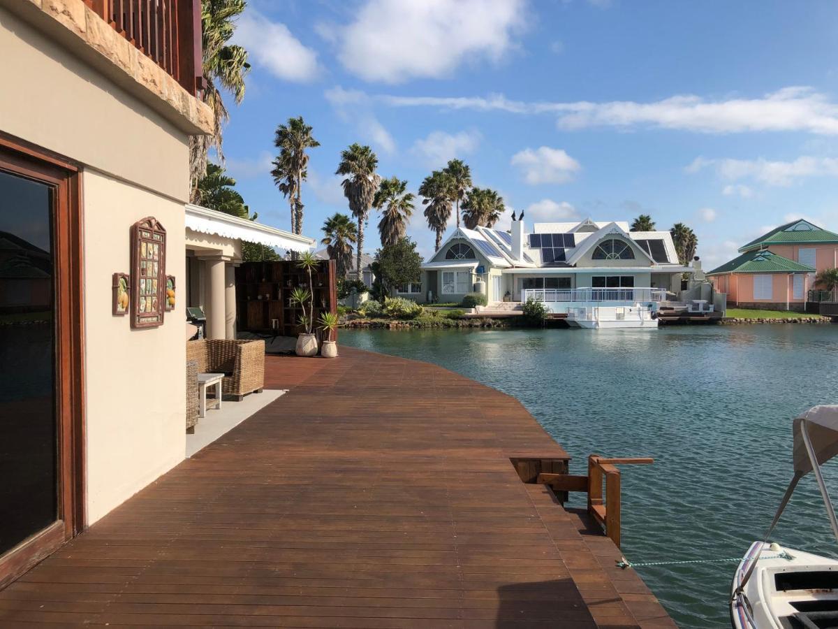 The Ark Guesthouse At Marina Martinique 杰弗里湾 外观 照片